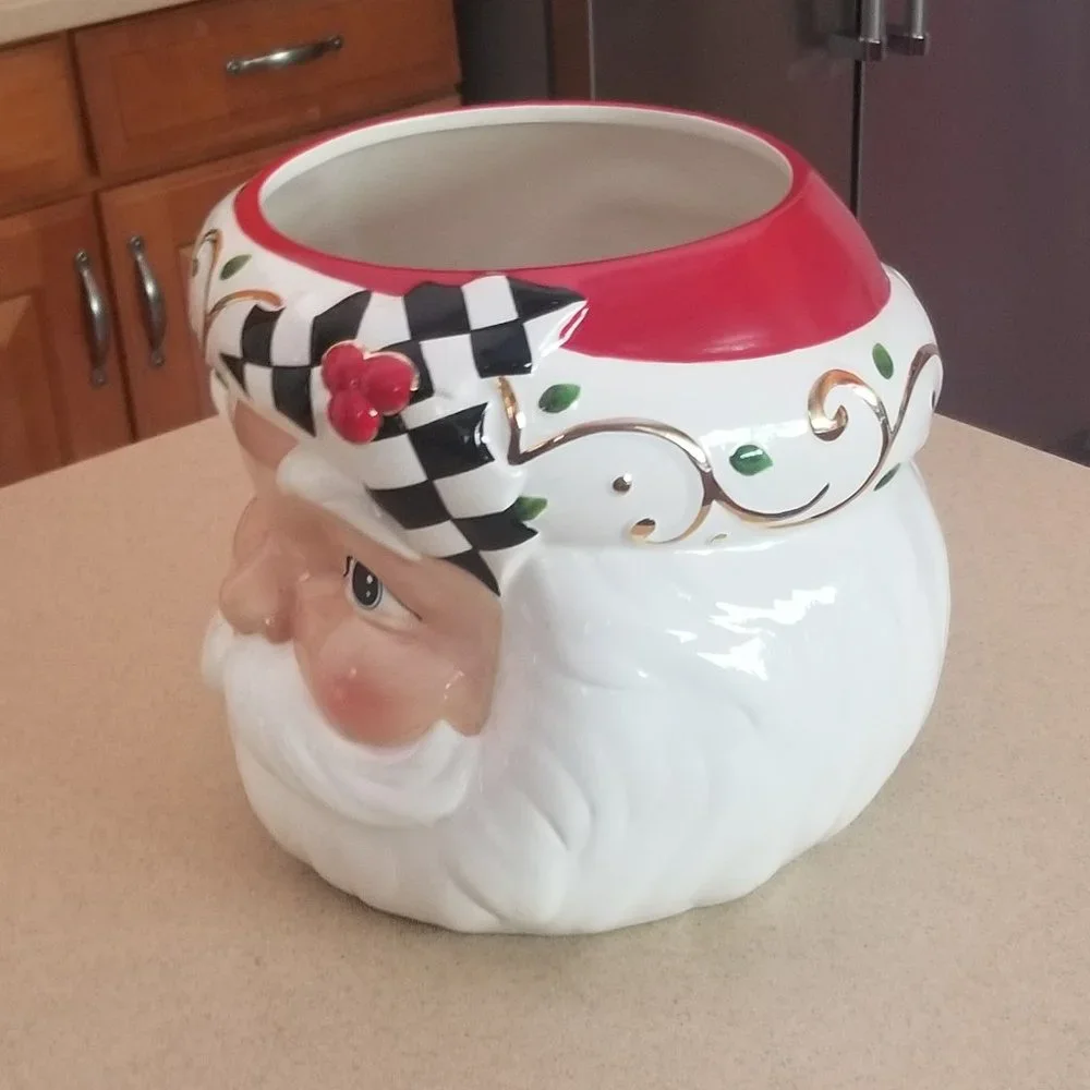 RARE MACKENZIE CHILDS SANTA COURTLY CHECK CHRISTMAS HOLIDAY PLANTER POT DECOR